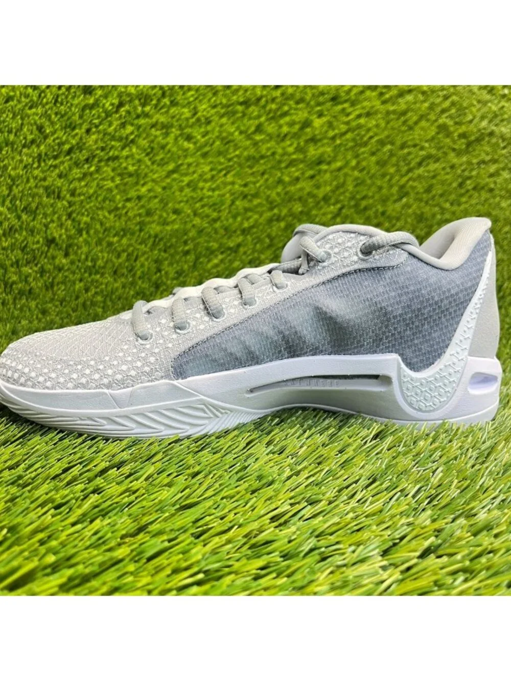 Nike Sabrina 1 TB Womens Size 7 Wolf Gray Athletic Basketball Shoes Sneakers_2